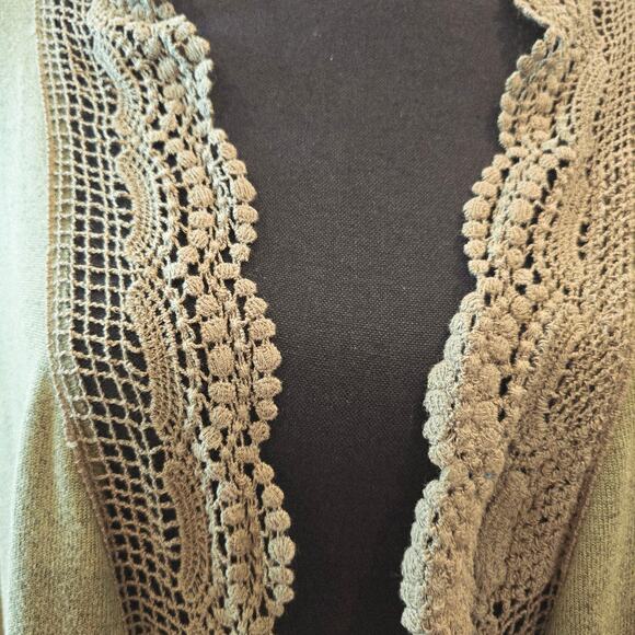Tickled Teal Lace Trim Cardigan - Picture 3 of 10